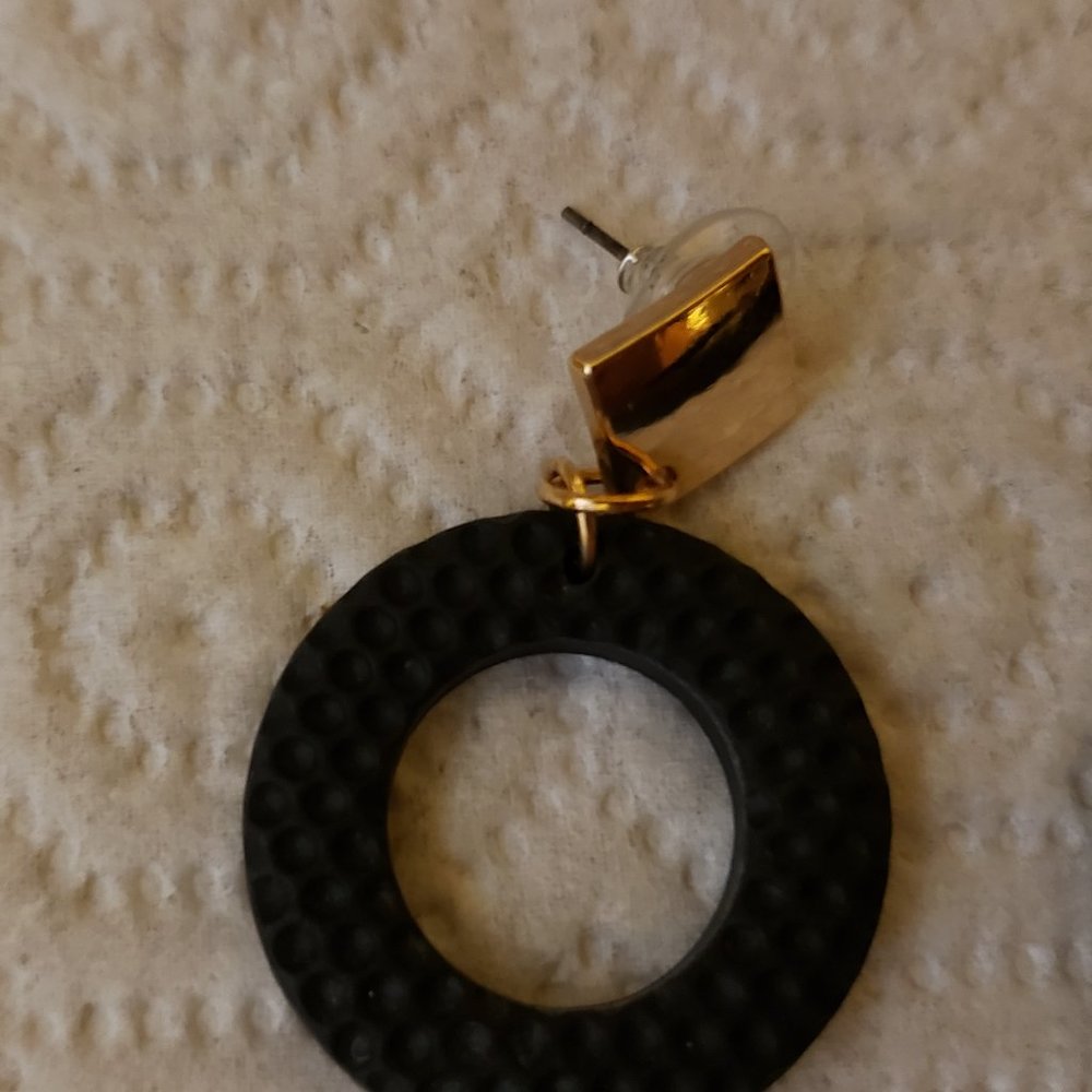 Earring Non Looped - Picture 8 of 13